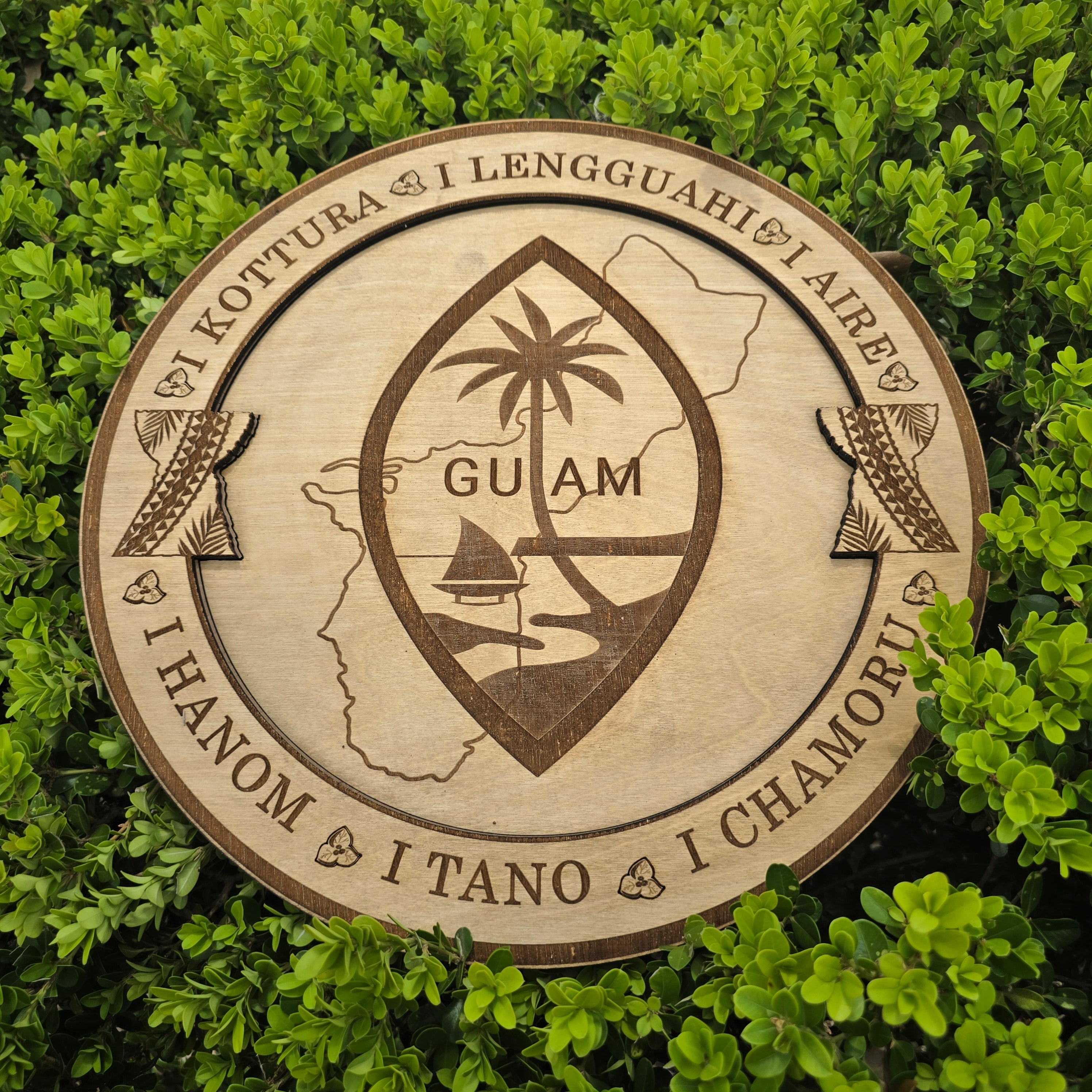 Chamoru Heritage Round Sign – "I Kottura"